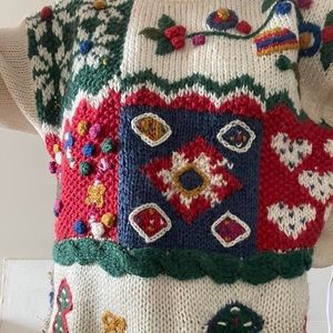 Cutest hand knitted seasonal sweater 
Great quality